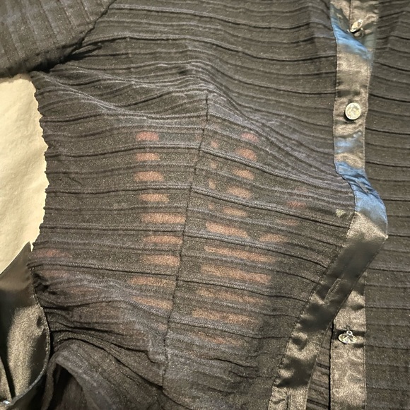 JS signature vintage sheer button up - Picture 3 of 3